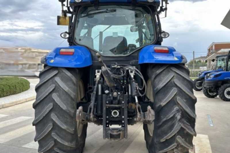 OmecoHub - Immagine NEW HOLLAND T6070